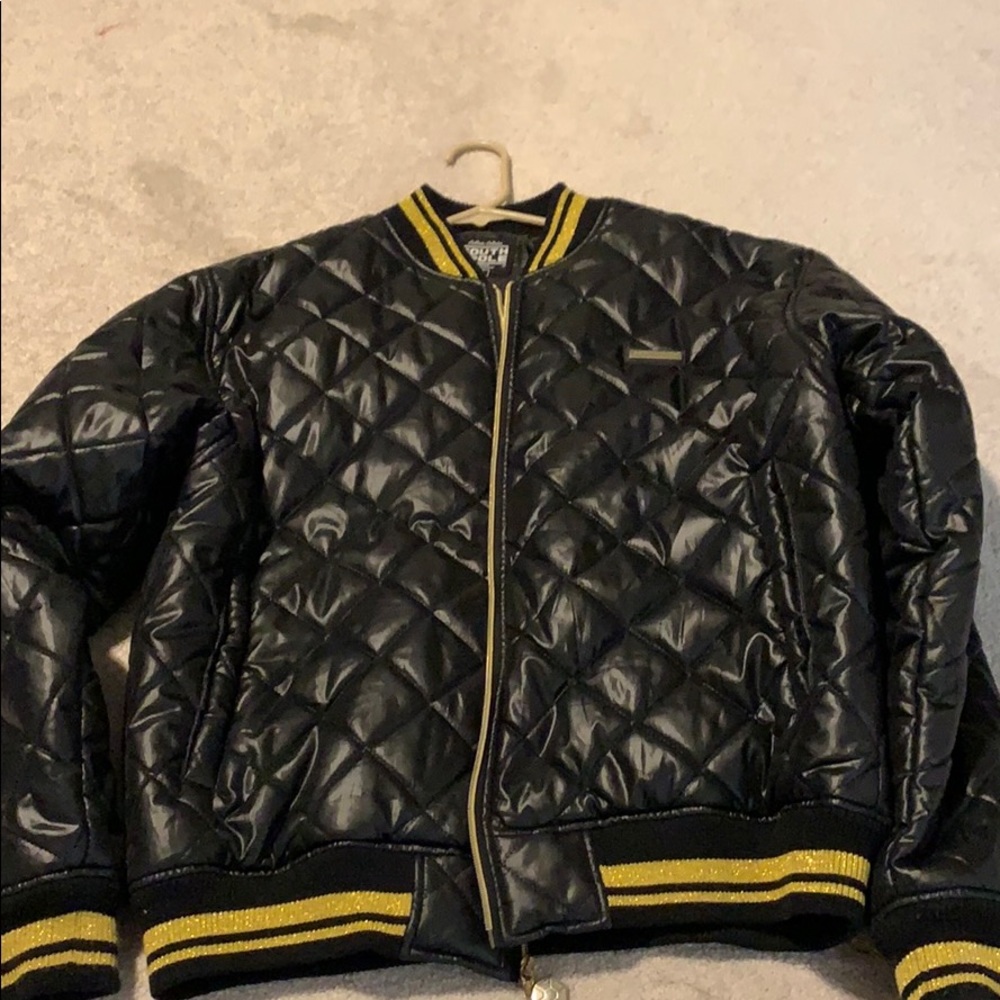 Selling a South Pole men’s medium jacket